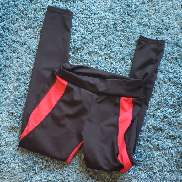 Black Red Heart Design Leggings Workout Pants - Picture 6 of 6
